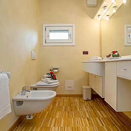 Апартаменты Casa Bel Tramonto Сирмионе