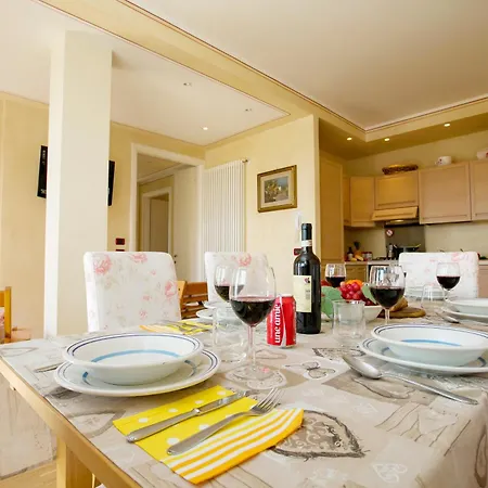 Casa Bel Tramonto Апартаменты Сирмионе