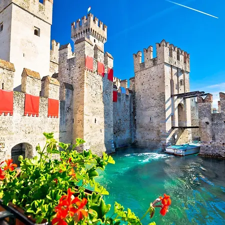 Апартаменты Casa Bel Tramonto Сирмионе